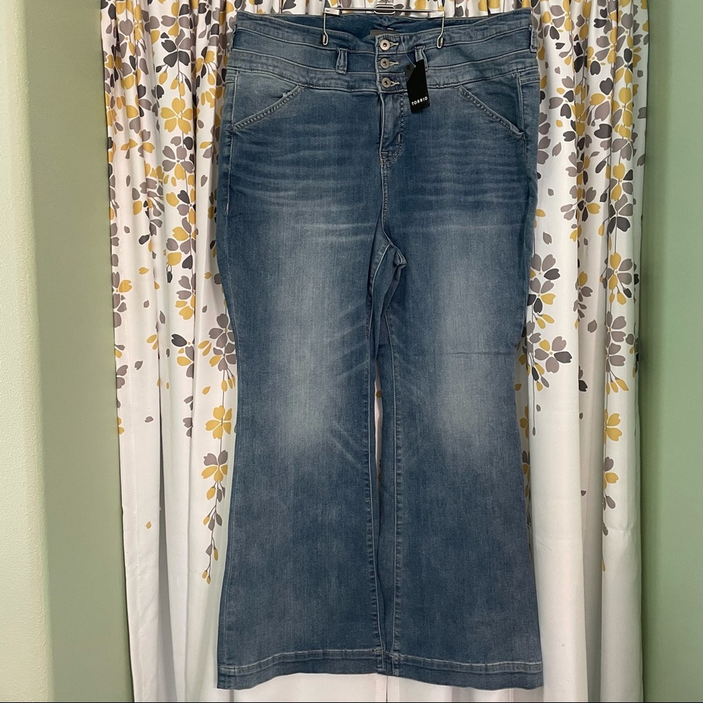NWT torrid flare jeans size 20 short inseam